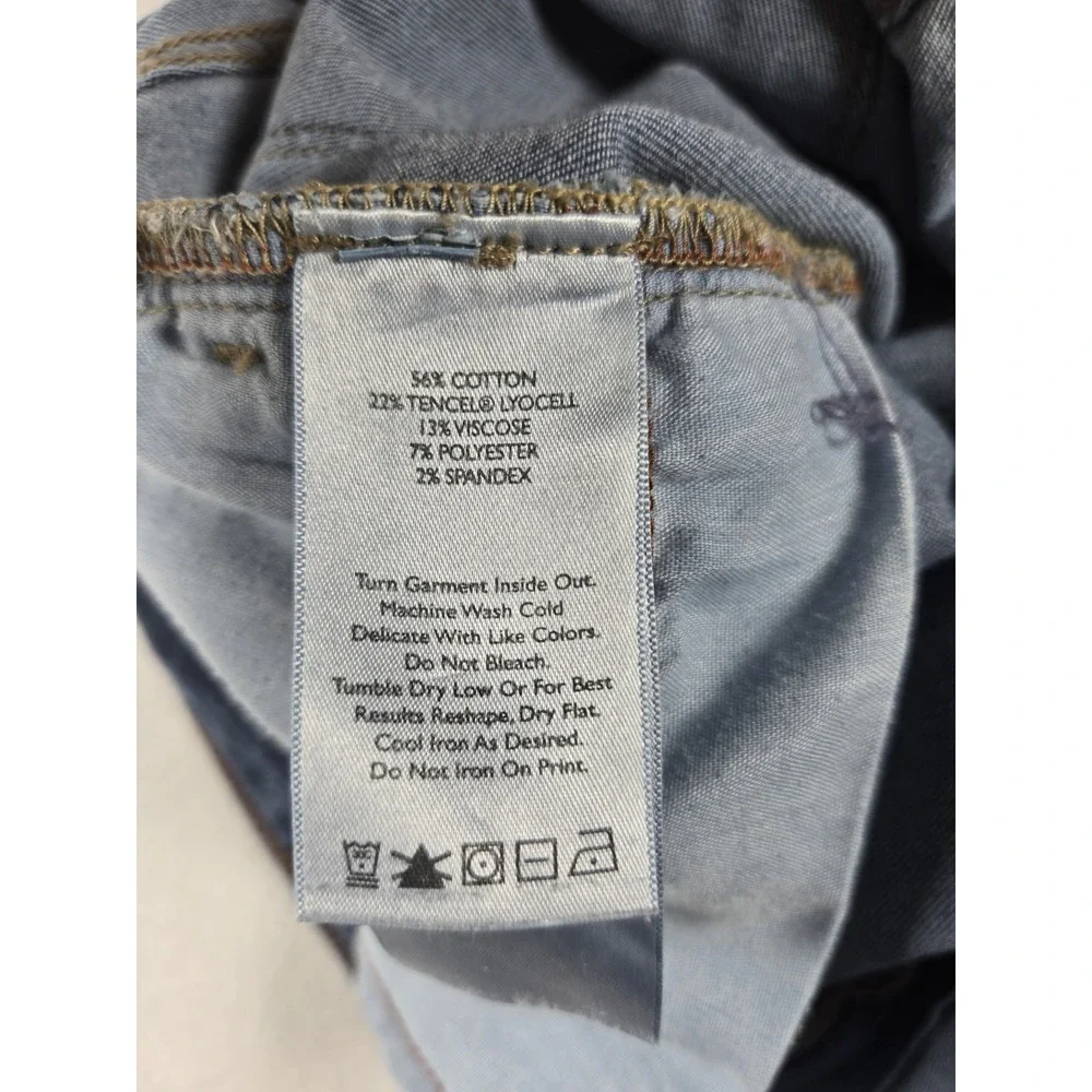 Eddie Bauer Women's Blue Denim Jeans, Size 12, Slightly‎ Curvy Fit, Straight Leg